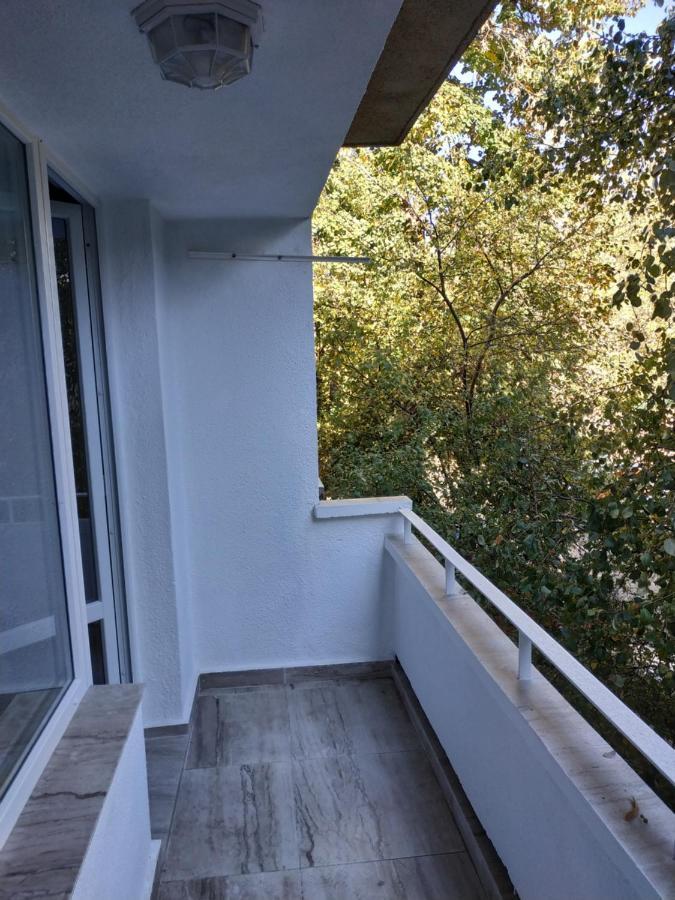 Dolce Vita-Sofia Apartment Bagian luar foto